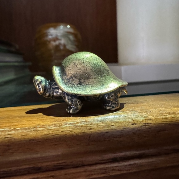 Solid Brass Turtle Vintage-style Sculpture Desk Decor - Picture 5 of 10